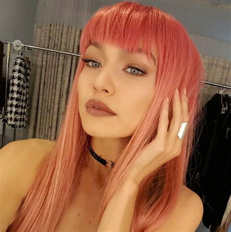 gigi hadid pink hair